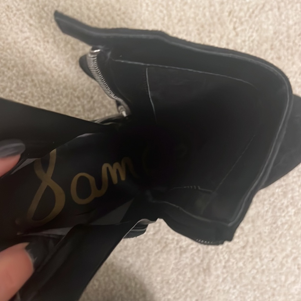 Sam Edelman black suede heeled ankle boot size 9.5 - Picture 5 of 6